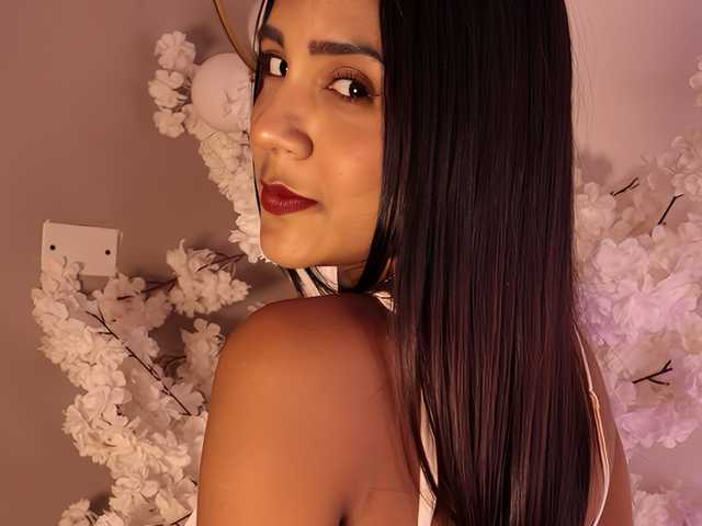 صورة الملف الشخصي tiana-glow
