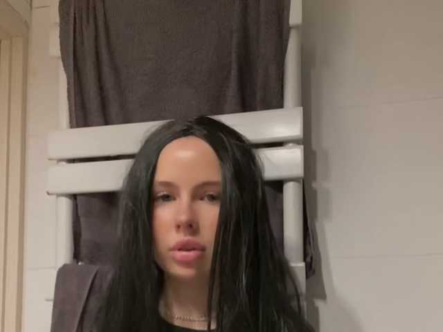 صورة الملف الشخصي TianaCharmi