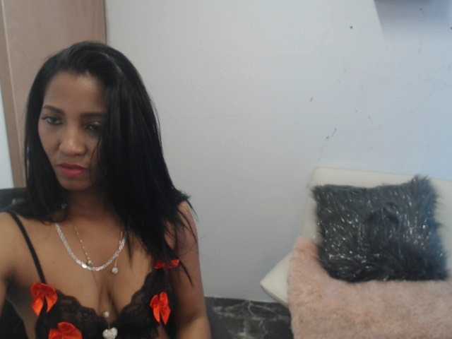 الصور tiffanydiazz make me happy ! big masturbation show 111