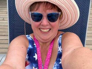 دردشة الفيديو المثيرة TightKitty55