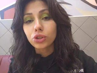 دردشة الفيديو المثيرة Tinablackkk