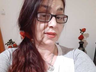 دردشة الفيديو المثيرة Tinakiss