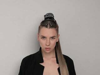 دردشة الفيديو المثيرة TinaLizz