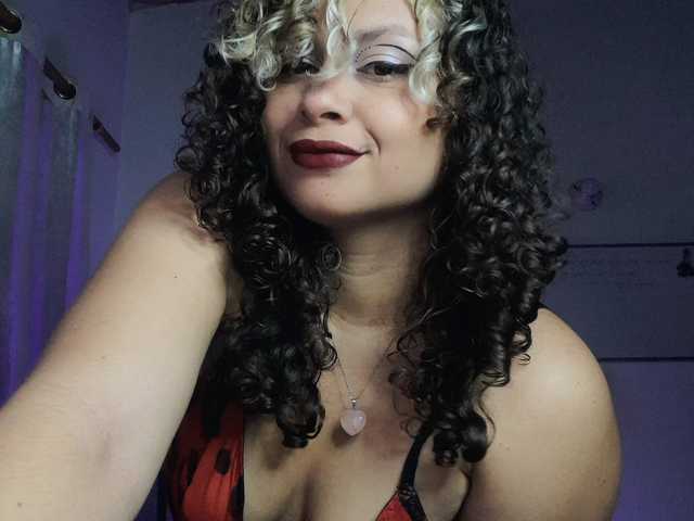 صورة الملف الشخصي Tinaqueen1