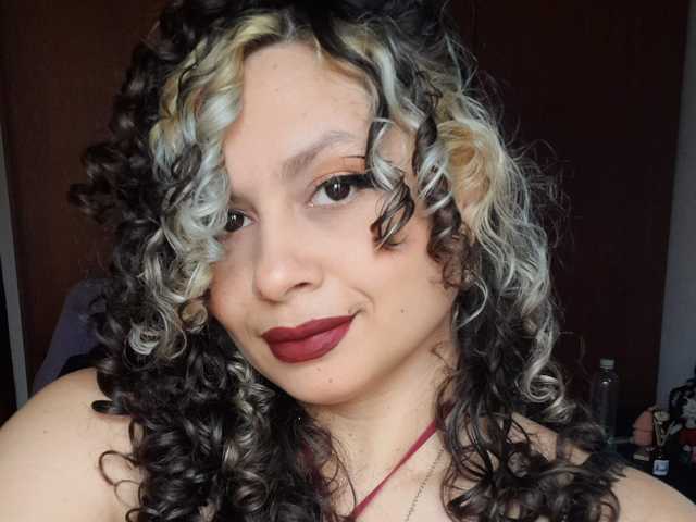 صورة الملف الشخصي Tinaqueen1