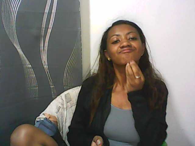 لقطات البث tinychloe