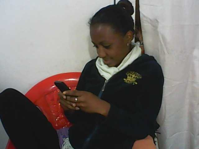 لقطات البث tinychloe