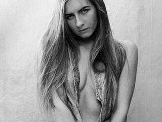 دردشة الفيديو المثيرة Eleo_and_Mish