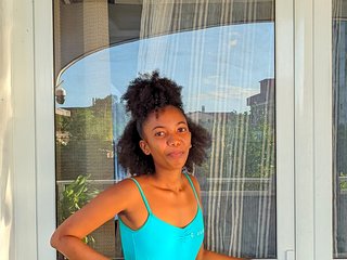 دردشة الفيديو المثيرة Tiphanie