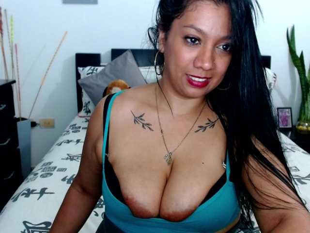 الصور titsbiglovers Hello guys let's have fun .. Show cum for 599 tokens