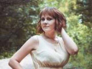 دردشة الفيديو المثيرة triadakiss