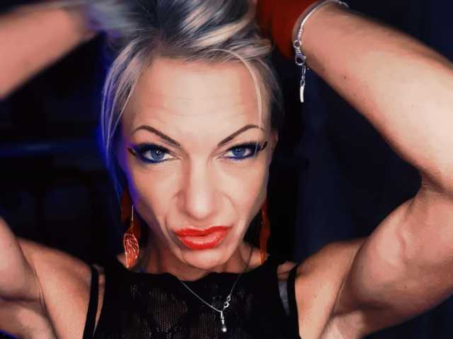 صورة الملف الشخصي TrophyMilf