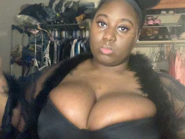 الصور TuttiCakes BBW Chilling