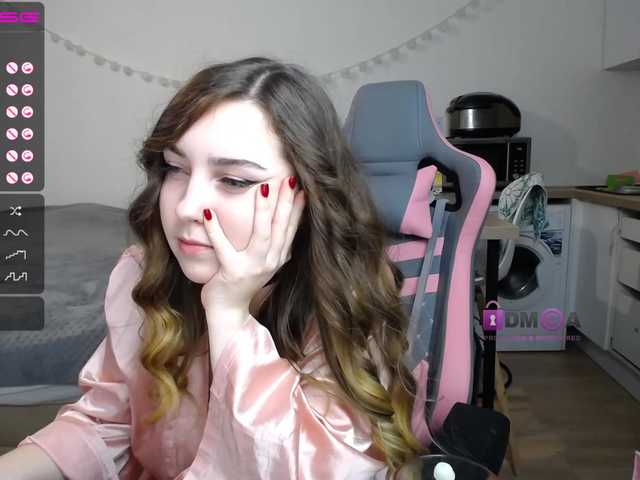 لقطات البث TWINKLE--