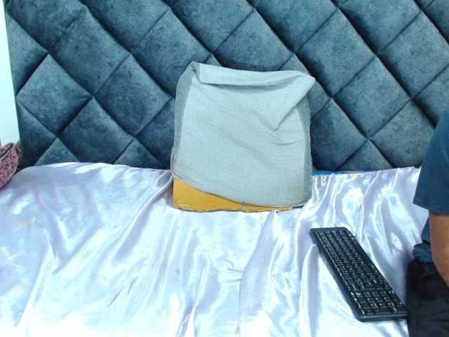 لقطات البث Twolatinshott