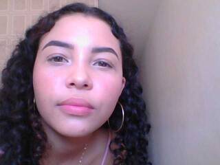 دردشة الفيديو المثيرة vajoleth-22