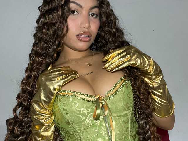 صورة الملف الشخصي valeria-martinez19