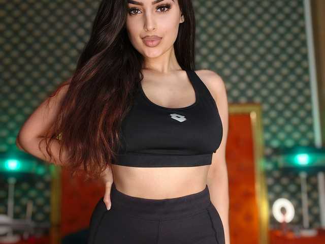 صورة الملف الشخصي -VALERIIAA-