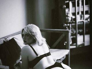 دردشة الفيديو المثيرة VampLi