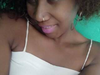 دردشة الفيديو المثيرة Chachachocolate