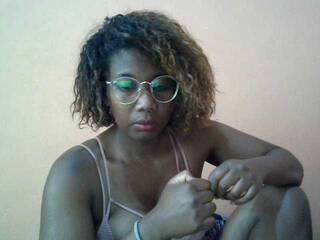 دردشة الفيديو المثيرة Chachachocolate