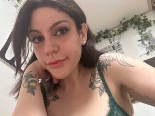 دردشة الفيديو المثيرة Velvet-Berry99