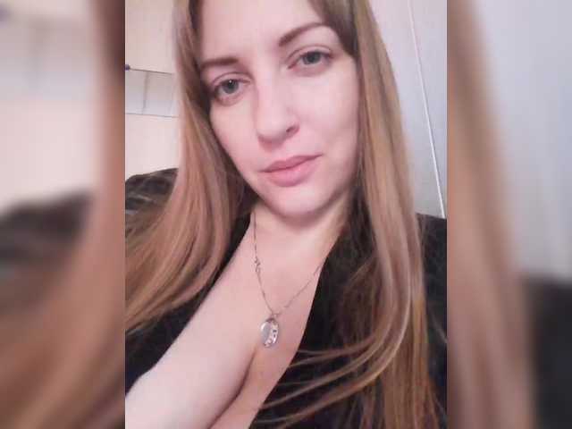 الصور Viktoria-play In a private chat, I will show you everything you wished for!