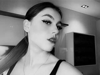 دردشة الفيديو المثيرة ViolaKiss