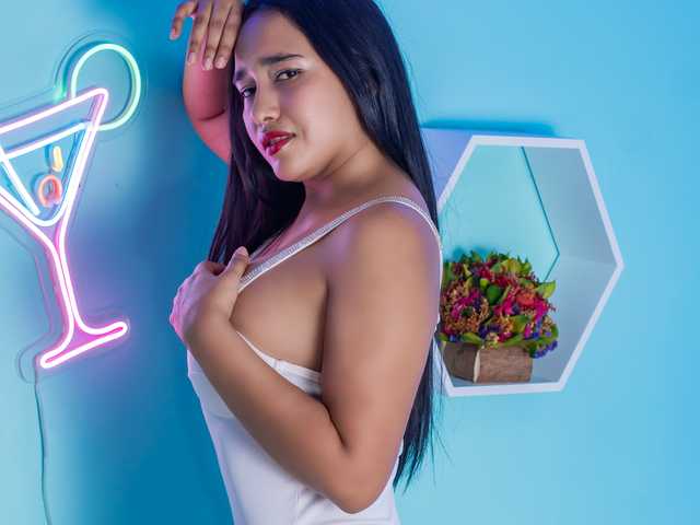 صورة الملف الشخصي violeta-thequeen