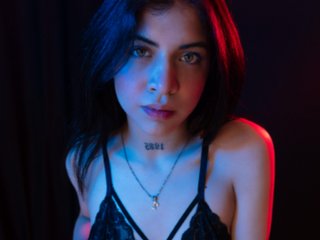 دردشة الفيديو المثيرة violetsmith