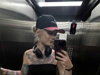 دردشة الفيديو المثيرة VivianRocks