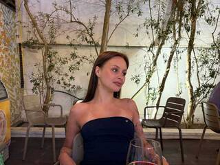 دردشة الفيديو المثيرة VivienneLove