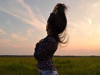 دردشة الفيديو المثيرة WarahAh