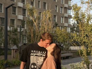 دردشة الفيديو المثيرة TomPolly