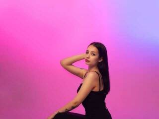 دردشة الفيديو المثيرة WeeedKiln