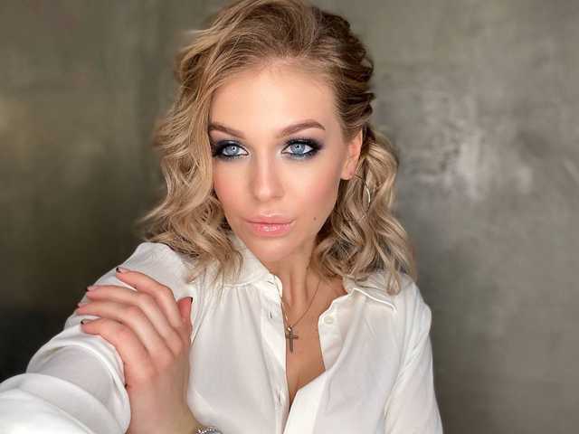 صورة الملف الشخصي White-Foxy
