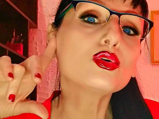 صورة الملف الشخصي Vik_toriA