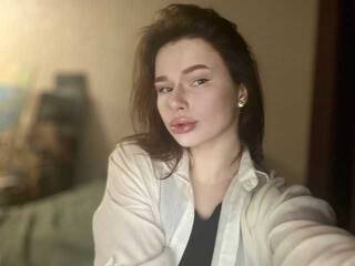 دردشة الفيديو المثيرة wooowMila