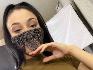 دردشة الفيديو المثيرة wwednesday