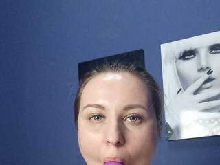 دردشة الفيديو المثيرة XHugeTitsAS