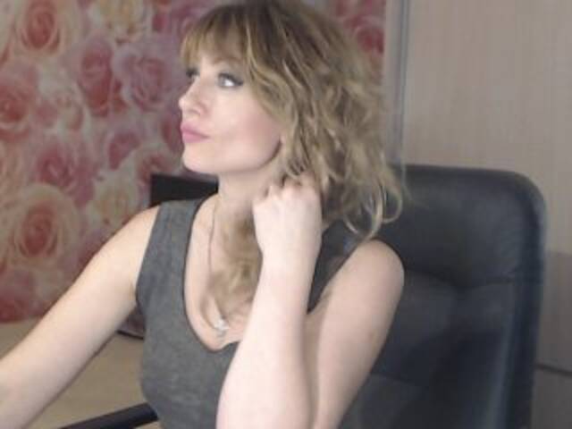 لقطات البث RrredQueen