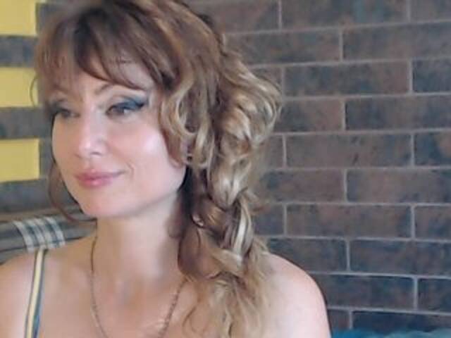 لقطات البث RrredQueen