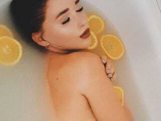 دردشة الفيديو المثيرة XOlina