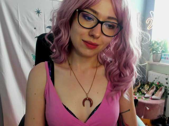 الصور xxHeidiLove #joi #tease #fairy #cei #sissy #sph #cbt #young #girl #hot #cute #natural #healthy #ahegao #ass #english #german #curlyhair #cuckold