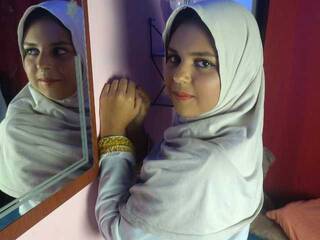 دردشة الفيديو المثيرة YaminaIssawi