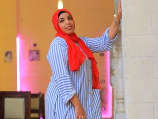 دردشة الفيديو المثيرة Yaralov