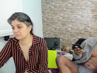 دردشة الفيديو المثيرة Yin-yanghot