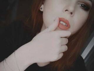 دردشة الفيديو المثيرة YourCandya