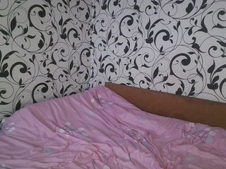 دردشة الفيديو المثيرة YourEmilie