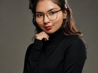 دردشة الفيديو المثيرة YourMaddy